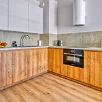 Luxury B201 Z Basenem, Sauna, Jacuzzi, Przy Samej Plazy - 5d Apartment