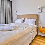 Apartment Luxury B201 Z Basenem, Sauna, Jacuzzi, Przy Samej Plazy - 5d Niechorze